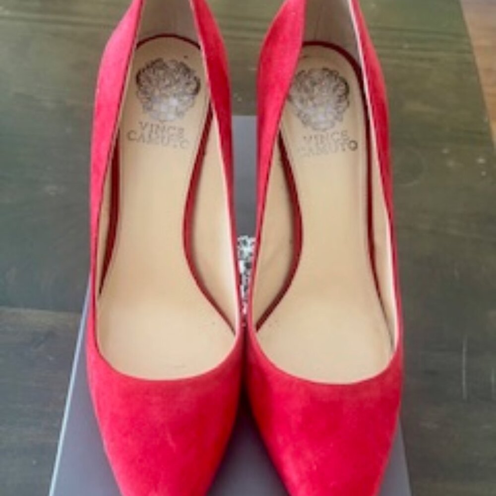 Vince Camuto Red Suede Pump, Size 9M